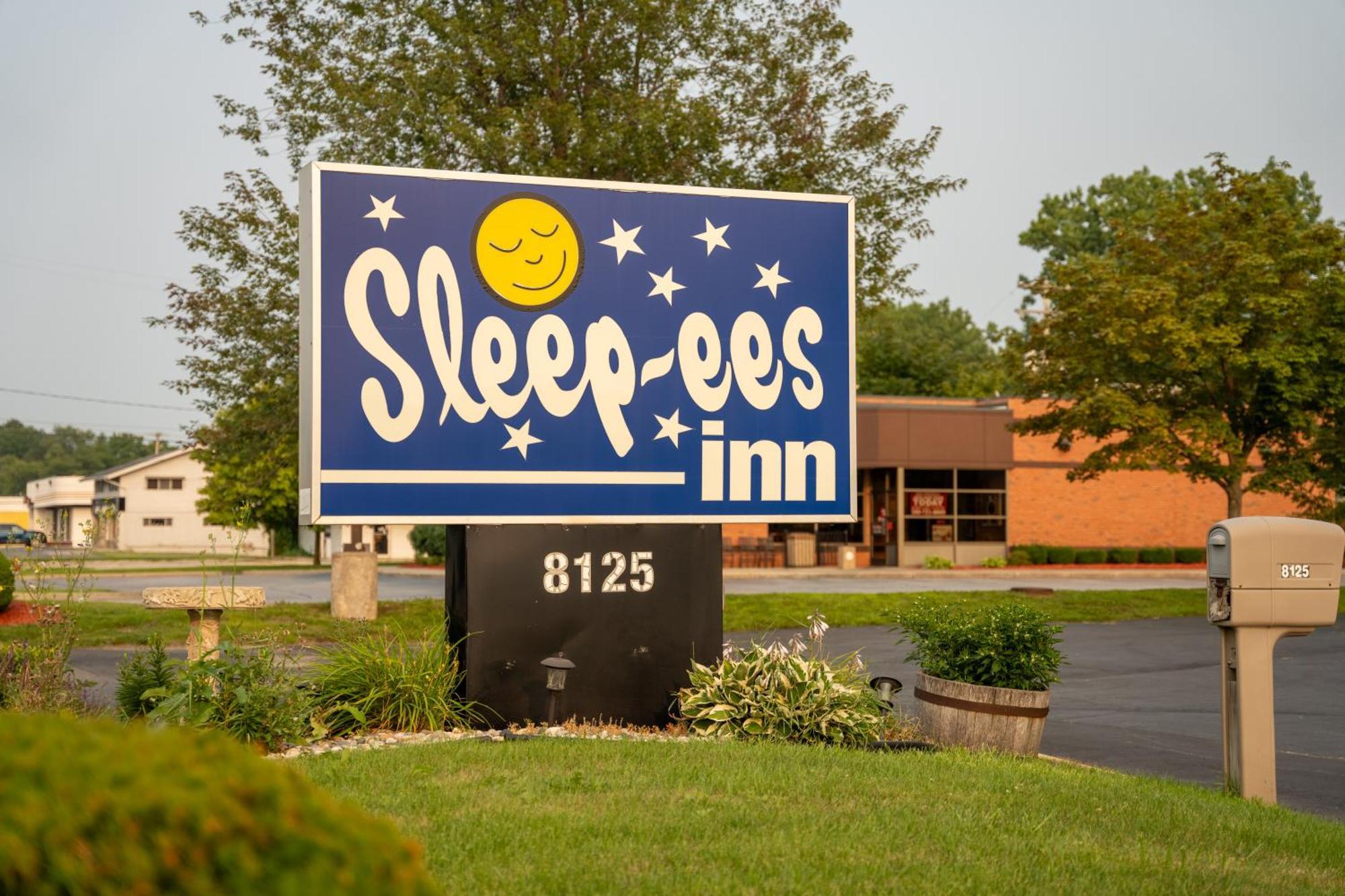 Sleep-Ees Inn, Saginaw & Frankenmuth Esterno foto
